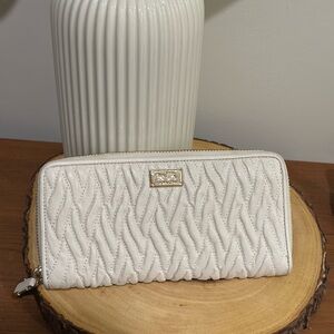 Coach White Quilted Women's Wallet